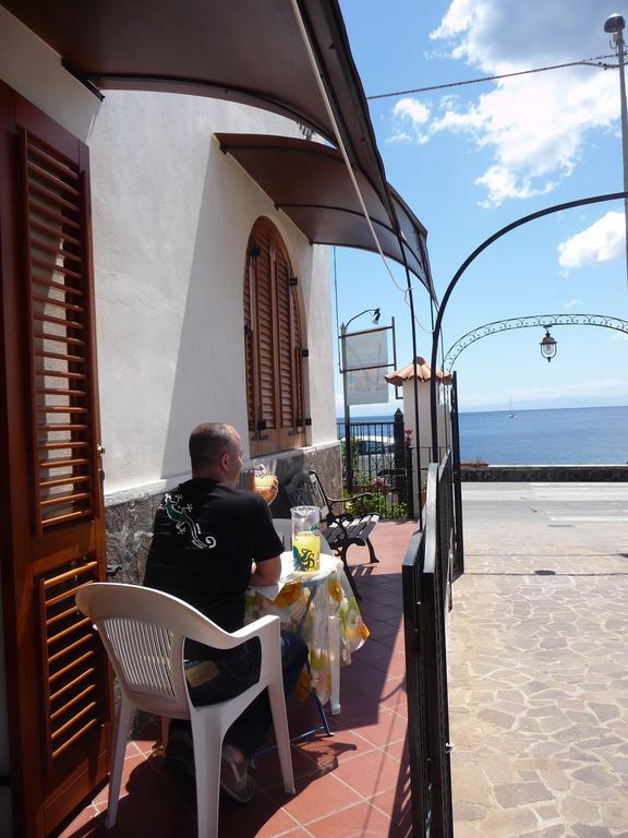 Le Terrazze Hotell Lipari  Exteriör bild